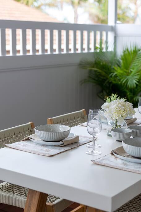 The Elements L Air L 4 Stunning Each With Private Outdoor Dining L Walk To The L Event Friendly L Wifi L Netflix L Outdoor Shower L Communal Bbq Pavilion And Lawn Area L Apartment *