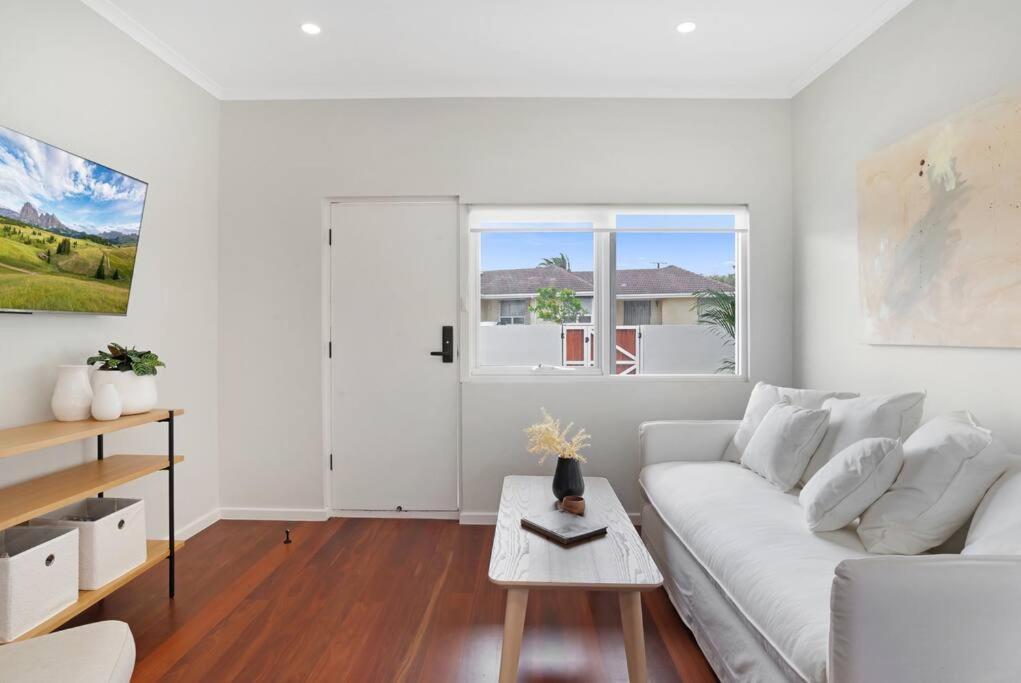 The Elements L Air L 4 Stunning Each With Private Outdoor Dining L Walk To The L Event Friendly L Wifi L Netflix L Outdoor Shower L Communal Bbq Pavilion And Lawn Area L *