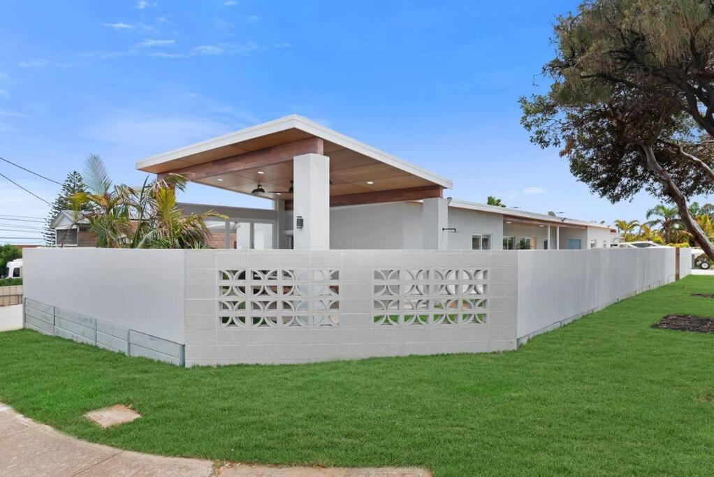 The Elements L Air L 4 Stunning Each With Private Outdoor Dining L Walk To The L Event Friendly L Wifi L Netflix L Outdoor Shower L Communal Bbq Pavilion And Lawn Area L *