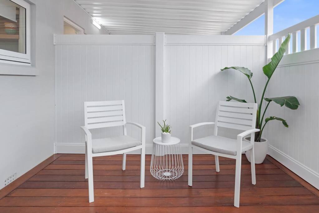 Apartment The Elements L Air L 4 Stunning Each With Private Outdoor Dining L Walk To The L Event Friendly L Wifi L Netflix L Outdoor Shower L Communal Bbq Pavilion And Lawn Area L Christies Beach